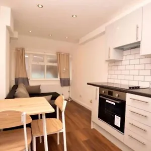 Small Cosy In Plaistow. East , London United Kingdom